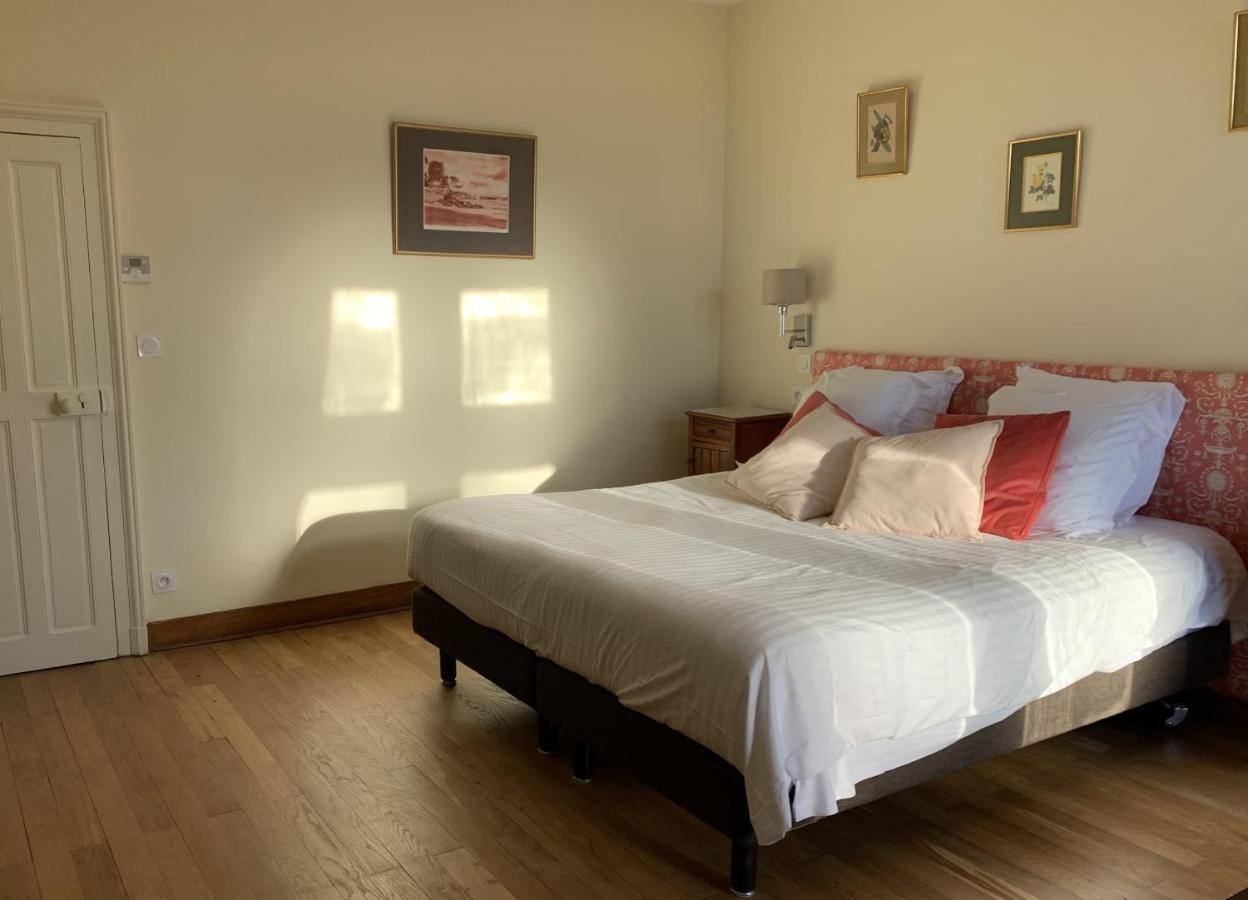 L'Abeaupiniere Bed & Breakfast Reboursin Cameră foto