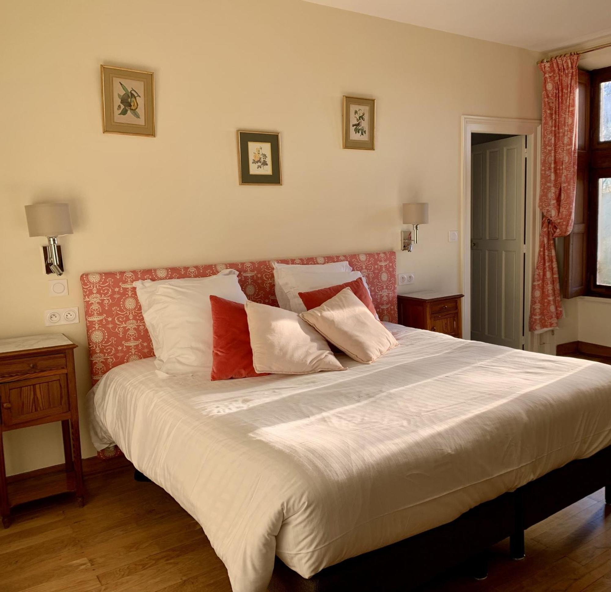 L'Abeaupiniere Bed & Breakfast Reboursin Cameră foto
